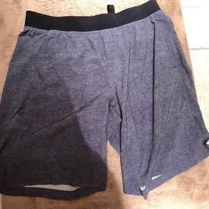 Lululemon core shorts size XL